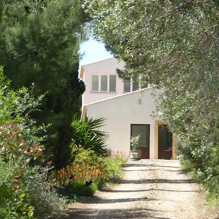 Domaine De L'herbe Sainte