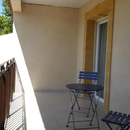 דירה Domaine De L'herbe Sainte *