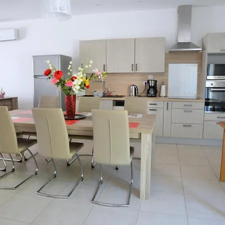 Domaine De L'herbe Sainte * Mirepeisset