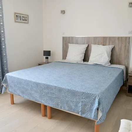 Domaine De L'herbe Sainte