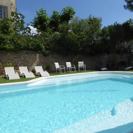 Domaine De L'herbe Sainte Apartment
