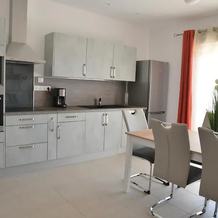 דירה Domaine De L'herbe Sainte Mirepeisset