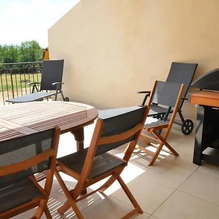 Domaine De L'herbe Sainte Apartman *