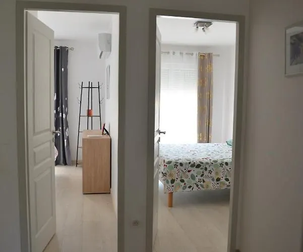 Apartament Domaine De L'herbe Sainte